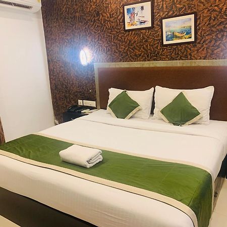 Hotel Greenlife Kochi Zewnętrze zdjęcie